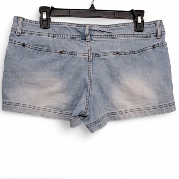 American Eagle Denim Shorts - Picture 7 of 7